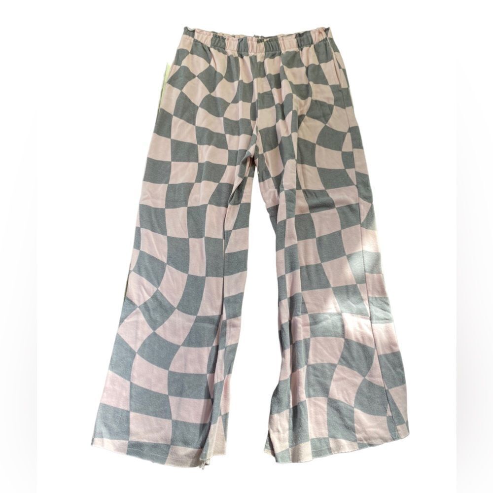 XL Wide leg, pink and gray pajama pants very full very cozy very well loved